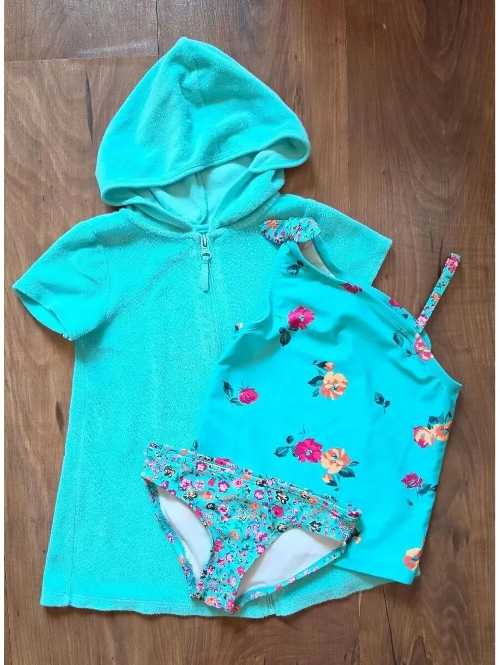 GUC Girls Swimsuit bundle! OshKosh Bgosh 2pc swimsuit w/ OP swim cover, 5T, #103